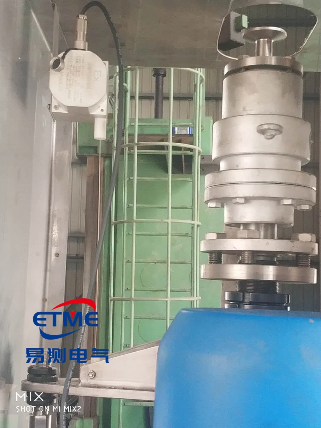 小体积大行程拉绳位移传感器:结构与选型要点